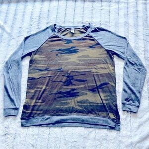 Alternative Apparel camo long sleeve